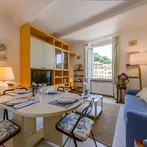 Altido Flat With Splendid View Of The Port Of Portofino